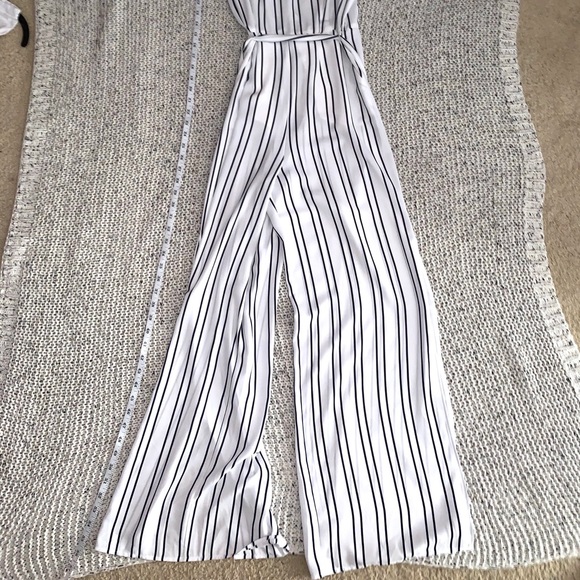 Forever 21 Striped Jumpsuit - Picture 4 of 8